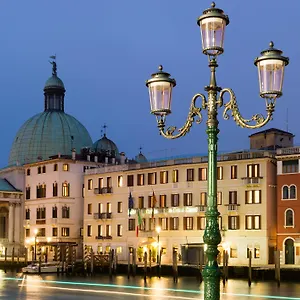 Carlton On The Grand Canal Hotel Benátky