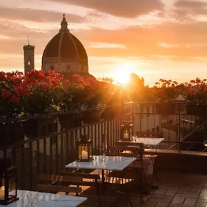 Cardinal Of - Recommended For Ages 25 To 55 Florença